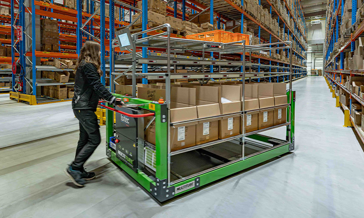 Orderpickkarren met elektrische aandrijving