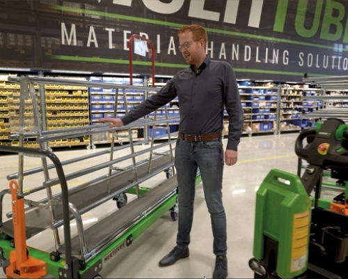 Prezentacja niestandardowych wózków holowniczych